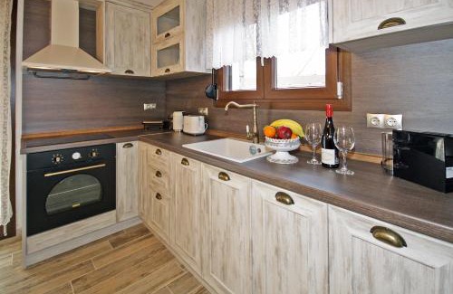 Ormos Panagias Villa | Patiria House: Family-Friendly Stay with Breakfast Included