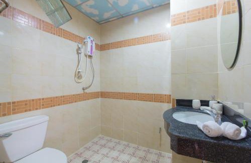 Patong Apartment | Relaxing Oceanfront Stay at Patong Rai Rom Yen Resort