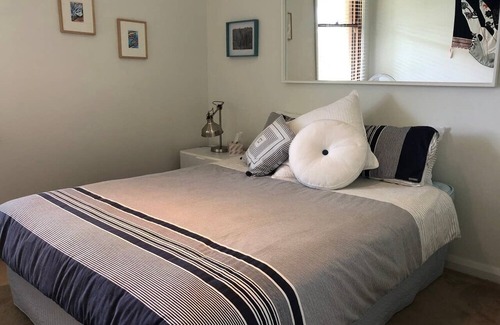Patonga House | Patonga Views holiday retreat2 night minimum stay