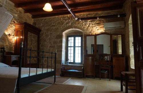 Vori Villa | Pet-Friendly Patriko Country House with a 9.3/10 Rating