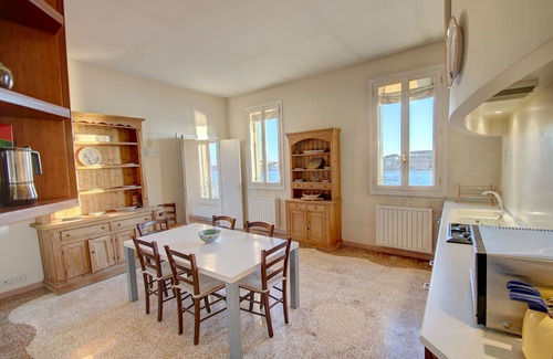 Dorsoduro Apartment | Panoramic Views at PATRIZIO: Rated 10/10 by Guests