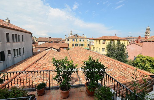 Dorsoduro Apartment | Panoramic Views at PATRIZIO: Rated 10/10 by Guests