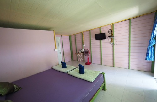 Kamlon Hotel | Comfortable Pattama Resorts Khiri Wong with Family Amenities