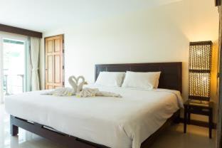 Pak Nam Pran Hotel | Relax at Pattawia Resort & Spa with Oceanfront Views
