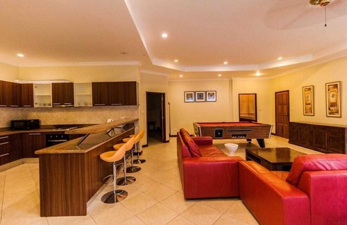 Pratumnak Hill House | Pattaya Villa Retreat with Private Beach & Pool Amenities
