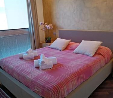 Riva di Solto Apartment | Serene Patty ZU - Lakeside Apartment with Oceanfront Views