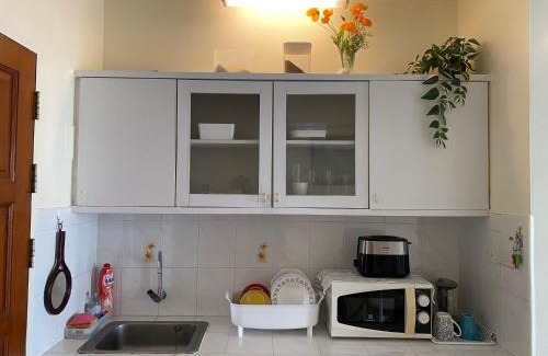 Thanon Phaya Thai Apartment | Patunam Building , Shopping , Airport Rail link