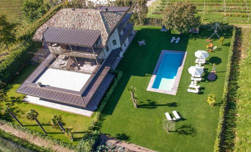 St. Pauls Apartment | Discover Paulsner Feldhof: Oceanfront Bliss & Pool Access