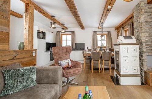 Katschberg Ski Chalet | Relax at Paul und Petra: Family-Friendly Spa Retreat