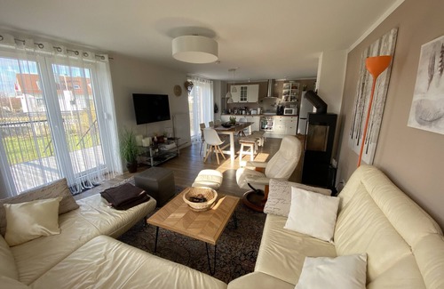 Postbauer-Heng Apartment | Pet-Friendly Paula 30: Guest Rated 9.8 with Pool & Breakfast