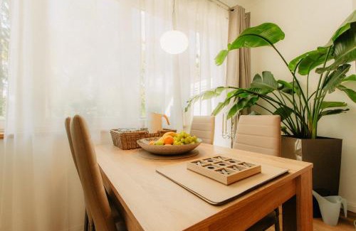 Probstheida Apartment | Pet-Friendly Retreat at PauliDrei - Guest Rated 9.8
