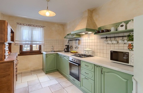 Gajana Villa | Top-Rated Paulina: Ideal Vacation Home with Key Amenities