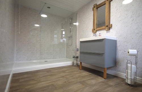 Hull Bed & Breakfast | Comfortable Paull Holme Farm Bed and Breakfast Experience