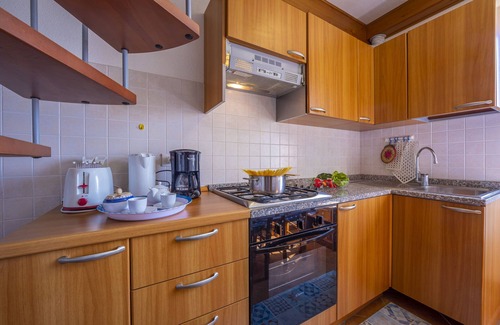 Ne House | Experience Paulotti Antico Borgo: Family-Friendly Retreat