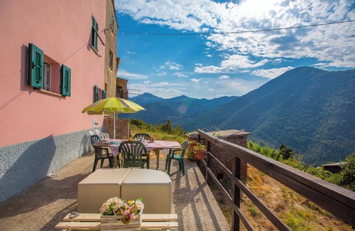 Ne House | Explore Paulotti Antico Borgo: Pet-Friendly Comfort Awaits