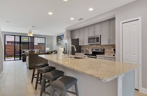 Kissimmee House | Paulus Paradise: Pet-Friendly Retreat with Pool & Kitchen