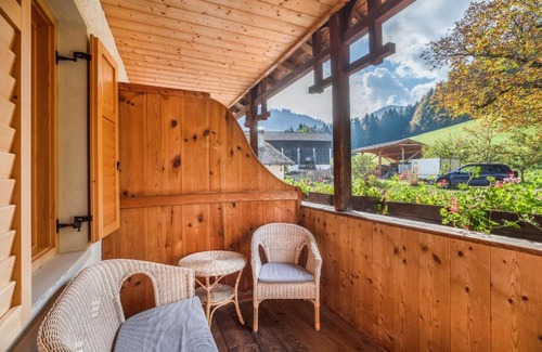 Montagna Apartment | Family-Friendly Pausahof: Apartment Abendsonne Awaits