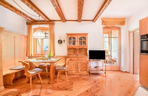 Montagna Apartment | Family-Friendly Pausahof: Apartment Abendsonne Awaits