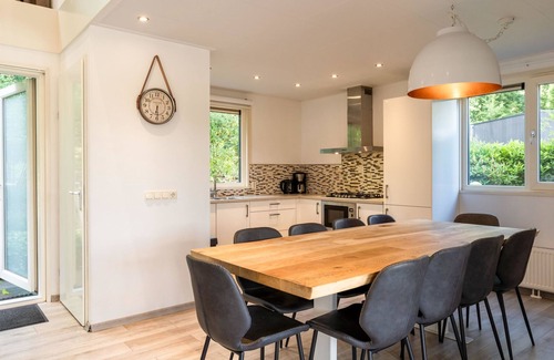 Langeberg House | Relaxing Pavilion l'etage Sauna 10 with Lake View & Spa