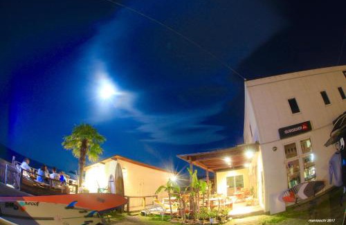 Kaiyo-cho Hotel | Oceanfront PavilionSurf & Lodge with Spectacular Views