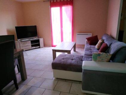 Champsevraine House | Family-Friendly Pavillon for 6 with Top Guest Ratings