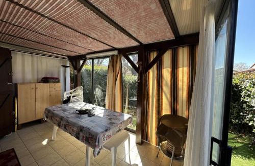 Plage d'Argeles House | Inviting Pavillon with Pool and Family-Friendly Amenities