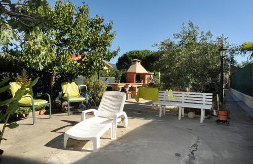 Prades House | Oceanfront Bliss at Pavillon Clara Flor - Rated 9.7/10