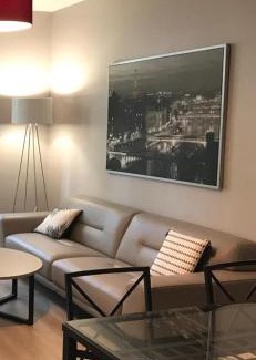 Bagneux House | Family-Friendly Pavillon with Kitchen & Pet-Approved Stay
