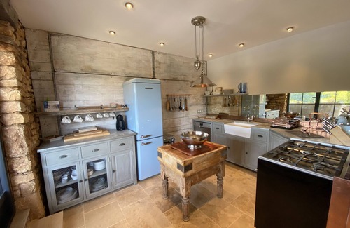 Sauveterre-la-Lemance Cottage | Experience Pavillon Lavande: Poolside Bliss & Ocean Views