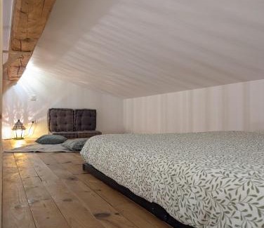 Draguignan House | Pavillon La Ruine