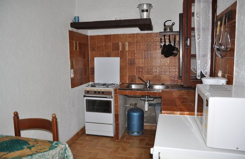Lumio Villa | Pavillon Mimosa Malacucina: Pet-Friendly Stay with Breakfast