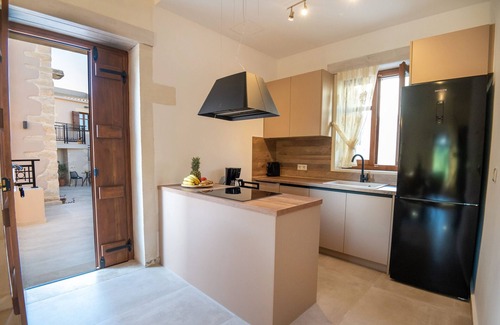 Damavolos Villa | Pavlina