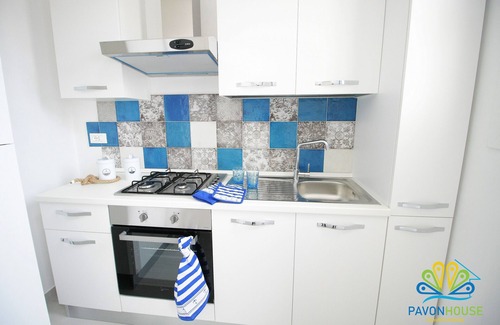 Posto Rosso House | Pavon House Blue: Family-Friendly Stay Near the Sea