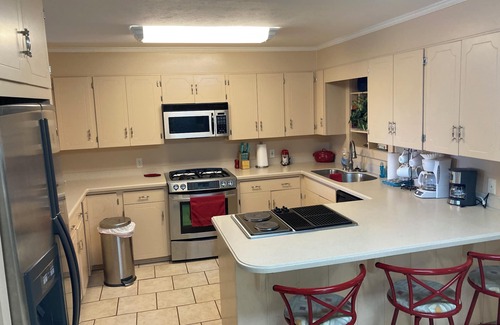 Morrilton House | Experience Paw Paw Tree Estate: 3-Bedroom Retreat Awaits