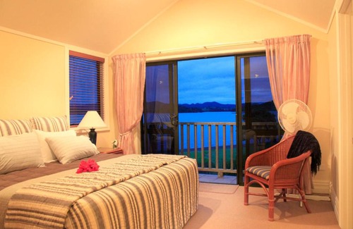 Whangaruru Cabin | Discover Pawhaoa Bay Villas: Oceanfront Bliss Awaits