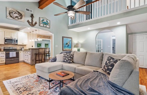 Pawleys Island House | Pawleys Island Retreat: 4 Bedroom Oceanfront Escape