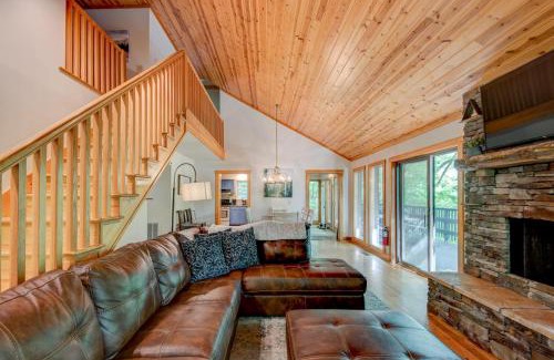 Boone House | Pet-Friendly Retreat at Paws A While - Rated 9/10 by Guests