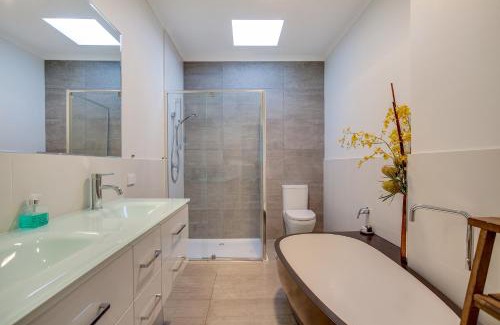 Rye House | Unforgettable Paws Up Classic: Pet-Friendly Ocean Views