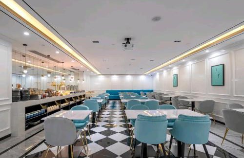 Haizhu Hotel | Pazhou XANA Deluxe International Hotel Pazhou Convention and Exhibition Center Changgang Metro Station Branch - Free Shuttle Bus to Canton Fair Complex During Canton Fair Period & Free Deliver Service to Guangzhou Baiyun International Airport