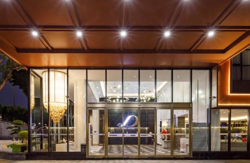 Haizhu Hotel | Pazhou XANA Deluxe International Hotel Pazhou Convention and Exhibition Center Nanzhou Metro Station Branch - Free Shuttle Bus to Canton Fair Complex During Canton Fair Period