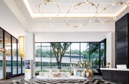Haizhu Hotel | Pazhou XANA Deluxe International Hotel Pazhou Convention and Exhibition Center Nanzhou Metro Station Branch - Free Shuttle Bus to Canton Fair Complex During Canton Fair Period