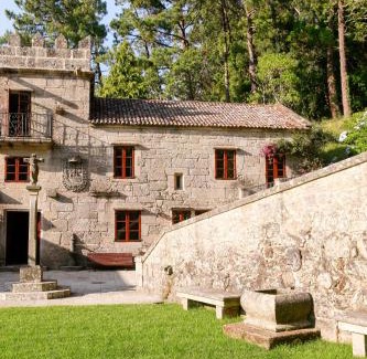 Bueu Villa | Idyllic Pazo en las Rías Bajas with Oceanfront Pool