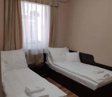 Nyirpazony Hotel | Discover Pazonyi Fogadó: Family-Friendly Stay with Dining
