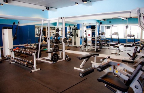 Lincoln House | Discover PB: Family-Friendly Retreat with Pool & Hot Tub