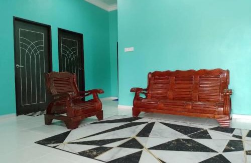 Keladong House | Budget-Friendly Family Stay at PCB Purple Guest House