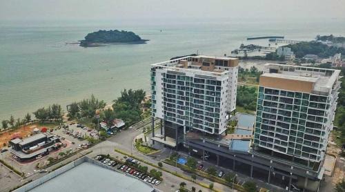 Kampung Bahasa Kapor Apartment | PD D'Wharf The Bay Superior Queen Room SeaView Balcony