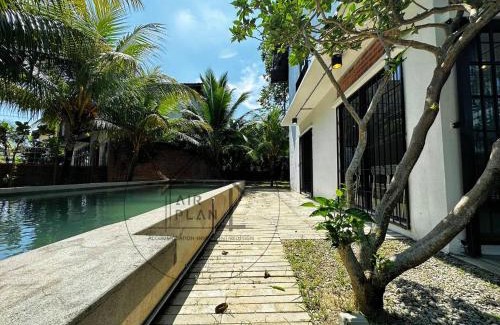 Taman Pantai Dickson House | Relax at PD Rustic Greenwood Pool Villa with Family & Friends