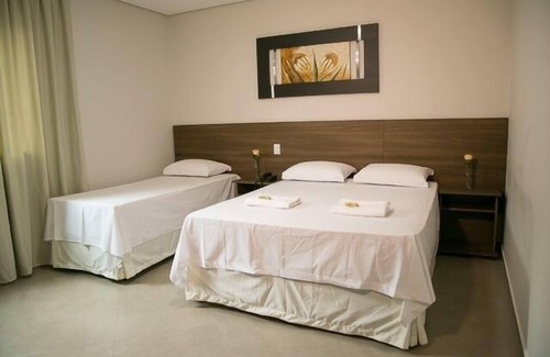 Pecanha Hotel | Budget-Friendly Peçanha Grande Hotel with Breakfast & Accessibility