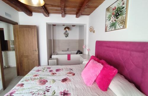 Penafiel Apartment | Indulge in PEÑAFIEL DREAMS with Hot Tub & 9.5/10 Rating