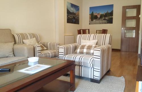 San Vicente Apartment | Discover PEÑUELAS 7 2º: Family-Friendly & Highly Rated